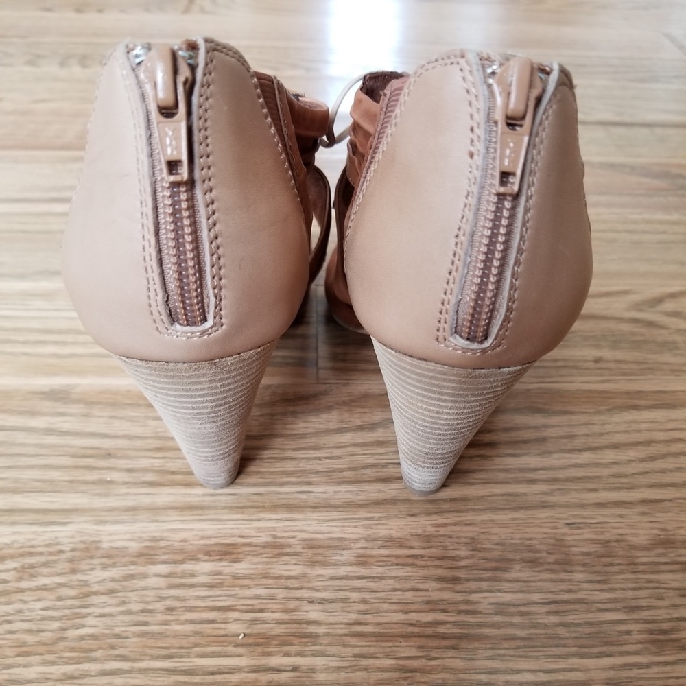 Anthropologie Seychelles Solo - Picture 5 of 8